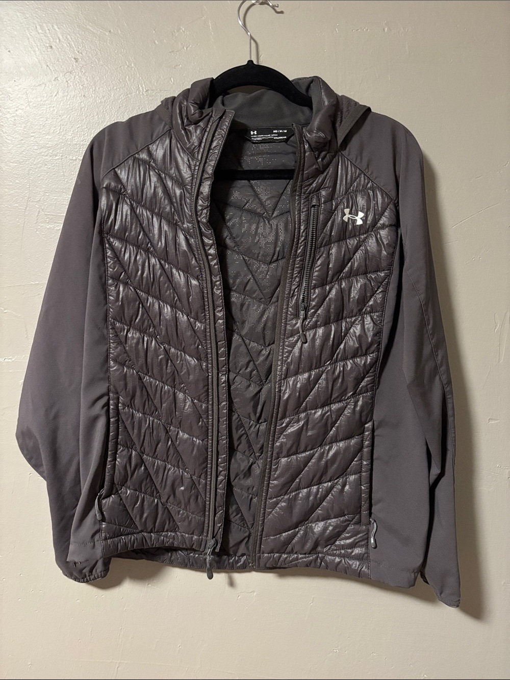 Under Armour Quilted Hybrid Jacket in Gray